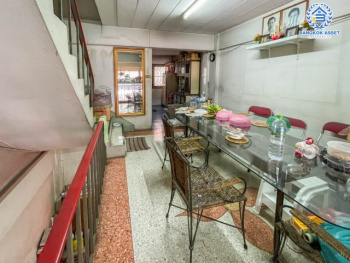 *****อาคารพาณิชย์สองย่านกรุงเทพฯ อาคารพาณิชย์ ซอยเพชรเกษม65/1 เนื้อที่กว้าง 17 ตร.ว. ฟังก์ชัน 3 ห้องนอน 3 ห้องน้ำ ที่จอดรถ 1 คัน ตั้งบนทำเลที่อยู่ชุมชน ทำการค้าขายได้ ใกล้ห้างสรรพสินค้า โรบินสันบางแคและบิ๊กซี เพชรเกษม เชื่อมต่อถนนเพชรเกษม